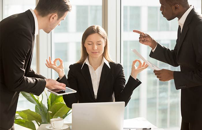 생리 중 직장에서의 자기 관리 팁 2 생리-중-직장생활